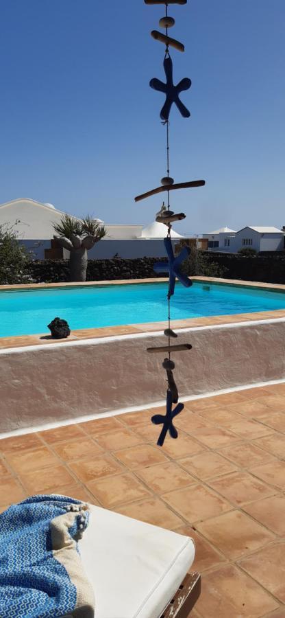 לינה וארוחת בוקר Tías Tipica Lanzarote House Only Adults מראה חיצוני תמונה